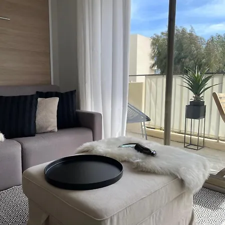 Cozy On The * أنتيب