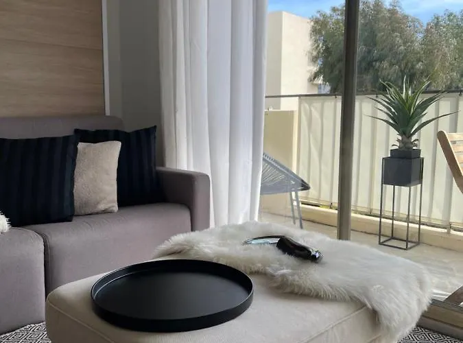 Cozy On The * アンティーブ